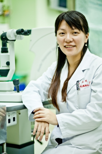 【杨晓】中山大学中山眼科中心激光近视眼治疗
