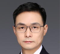 何玮