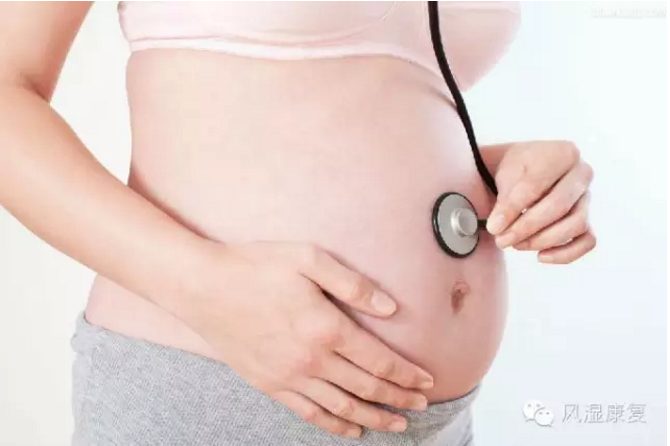 类风湿关节炎患者怀孕和哺乳期间该如何选择治