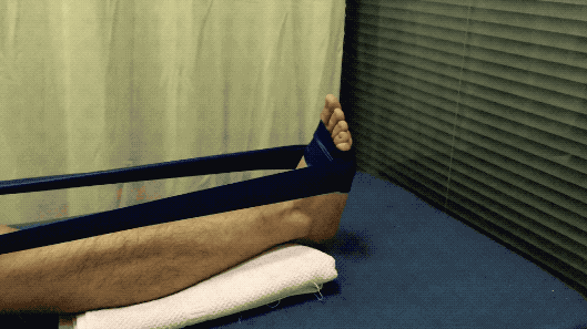 踝关节扭伤 的病人,所以想向大家介绍下简易的踝关节康复锻炼方法