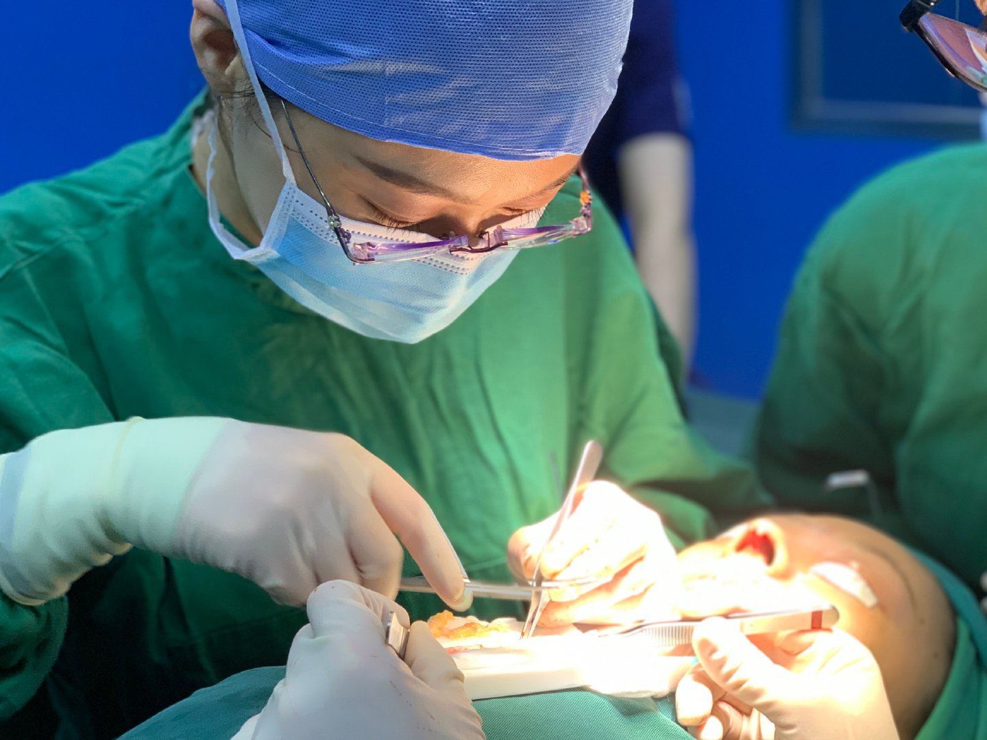 办实事 开新局|青大附院器官移植中心一天完成7台移植手术 - 青岛大学附属医院