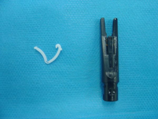 但由于钛夹是金属材料,会对患者