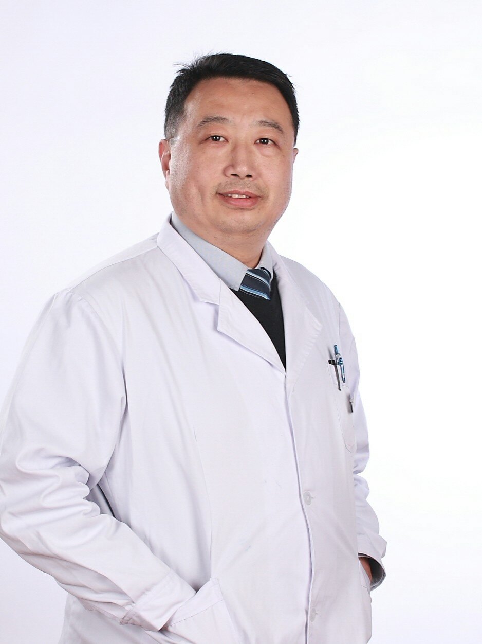 医者张健温暖他人浸润自己