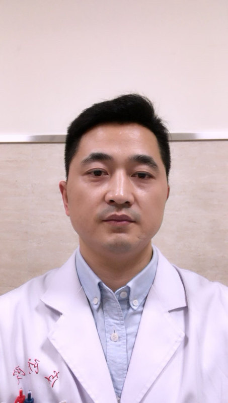 疥疮治愈以后皮肤发痒起红斑丘疹，是咋回事？