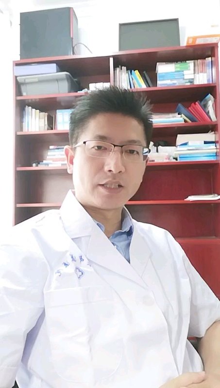 什么是新生儿泪囊炎（出生不久的小宝宝流眼泪，眼角有黄色分泌物）