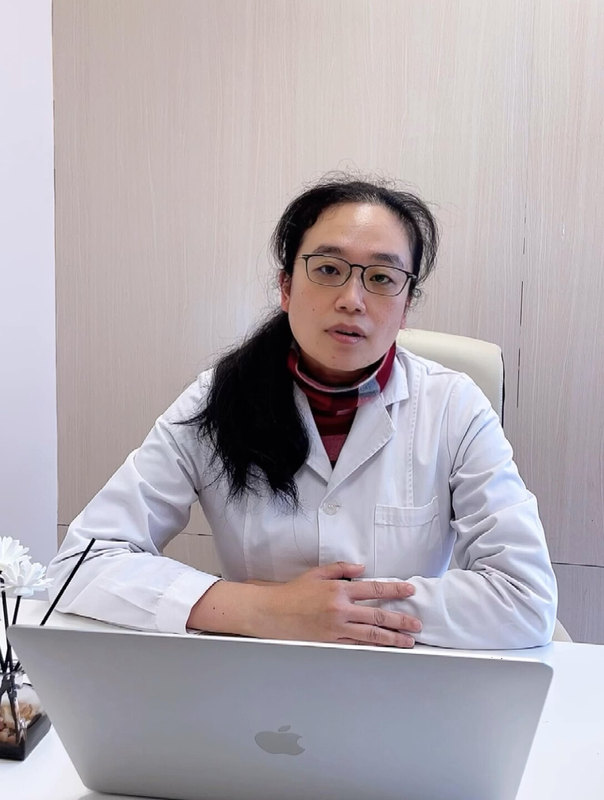 重度小下必须马上手术吗？
                    今天这个是个严肃的问题。