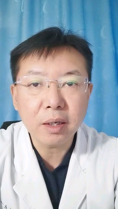 乳房下垂和乳房过大怎么办？
