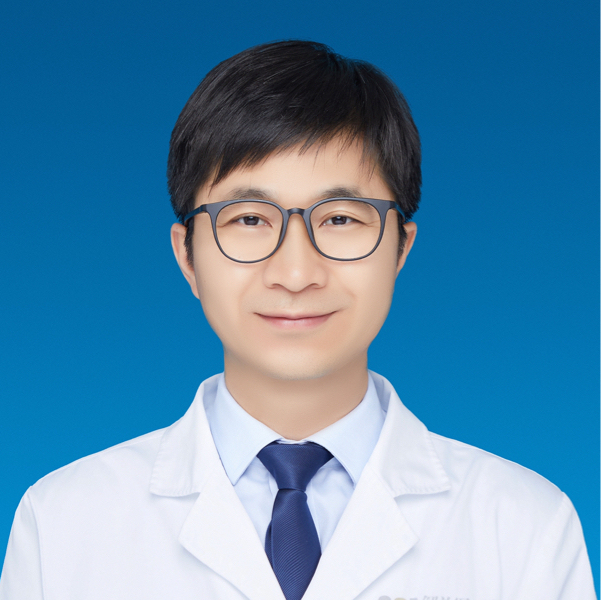 毛主任，76岁老爷子去年在301医院确诊帕金森，腿抖易摔跤，现病情加重，如做手术，几天能出院？